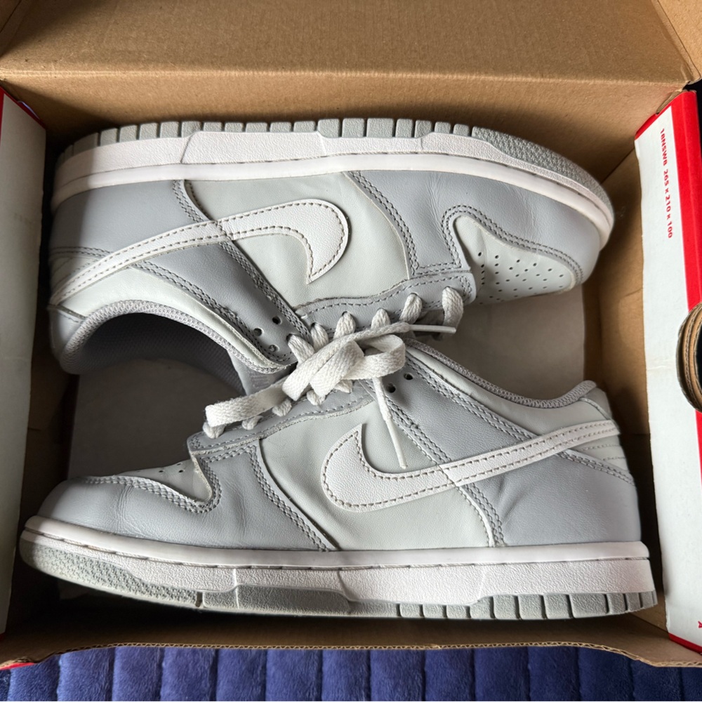 gray and white dunks